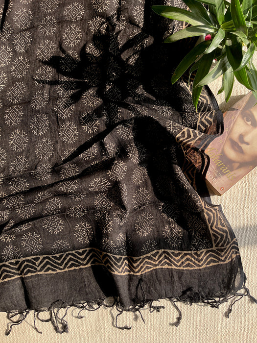 CLASSICS REINVENTED: SNOW FLAKES LINEN DUPATTA BLACK