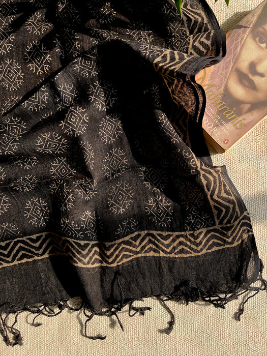 CLASSICS REINVENTED: SNOW FLAKES LINEN DUPATTA BLACK