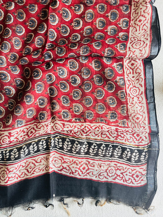 CHANDERI PASHMINA KALAMKARI ALLOVER BOOTI DUPATTA- GARNET