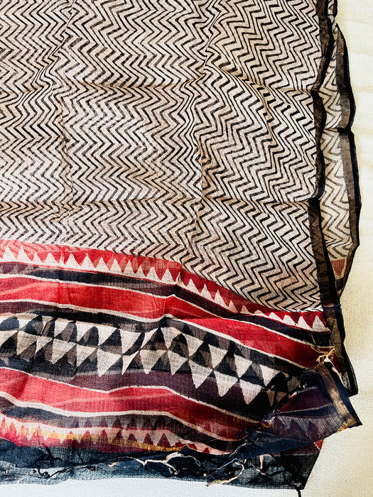 CHEVRON KOTA DORIA DUPATTA WITH HINTS OF RED