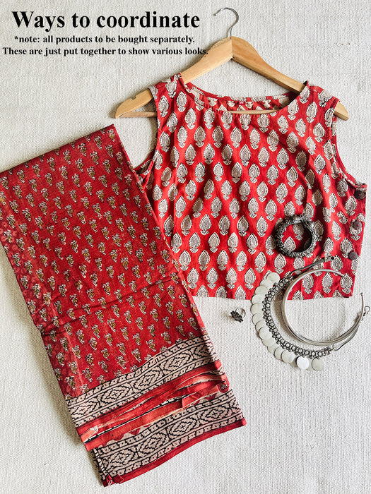 RED SIDE-BUTTON-DETAIL SLEEVELESS COTTON BLOUSE